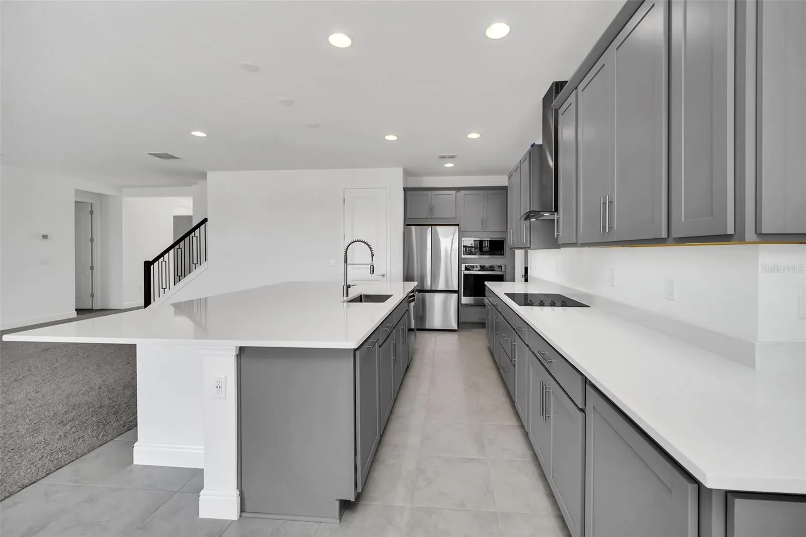 4387 RENLY LN