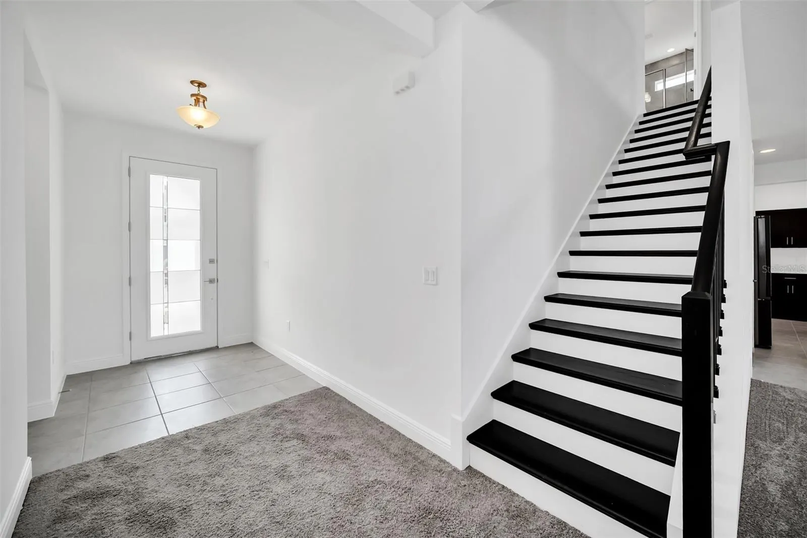 4387 RENLY LN