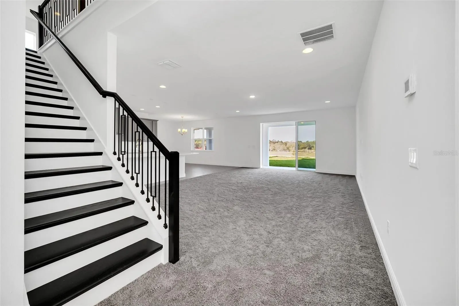 4387 RENLY LN