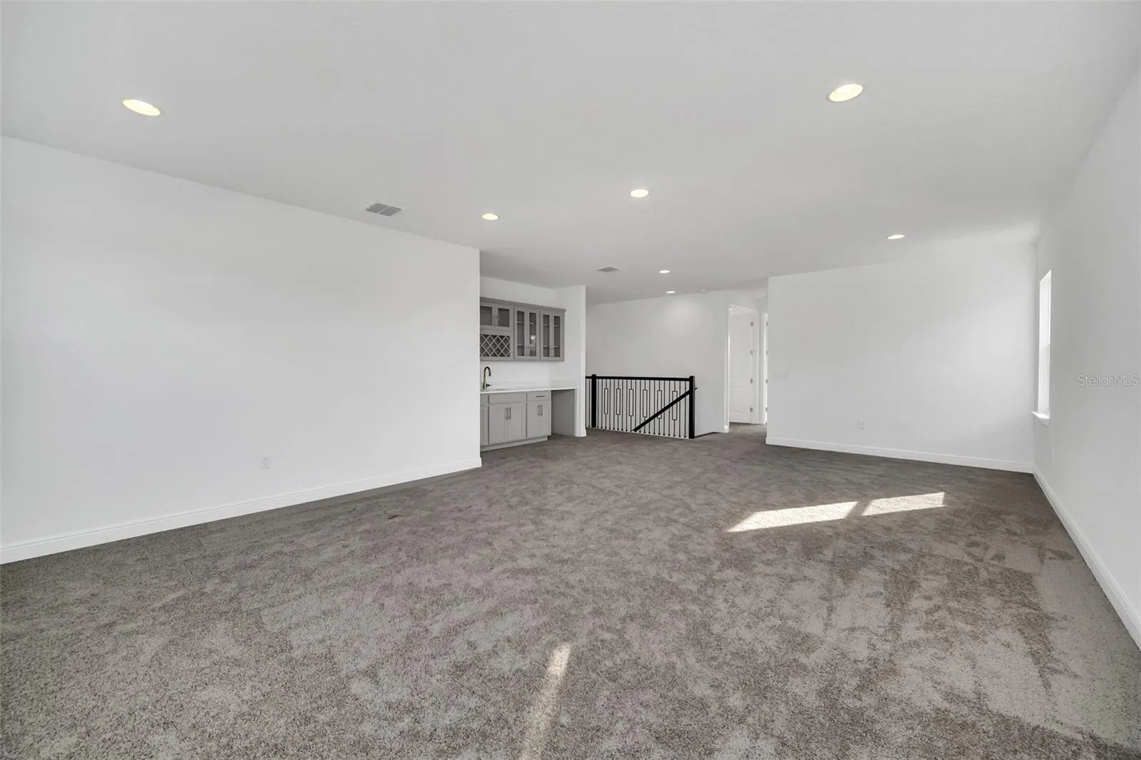 4387 RENLY LN
