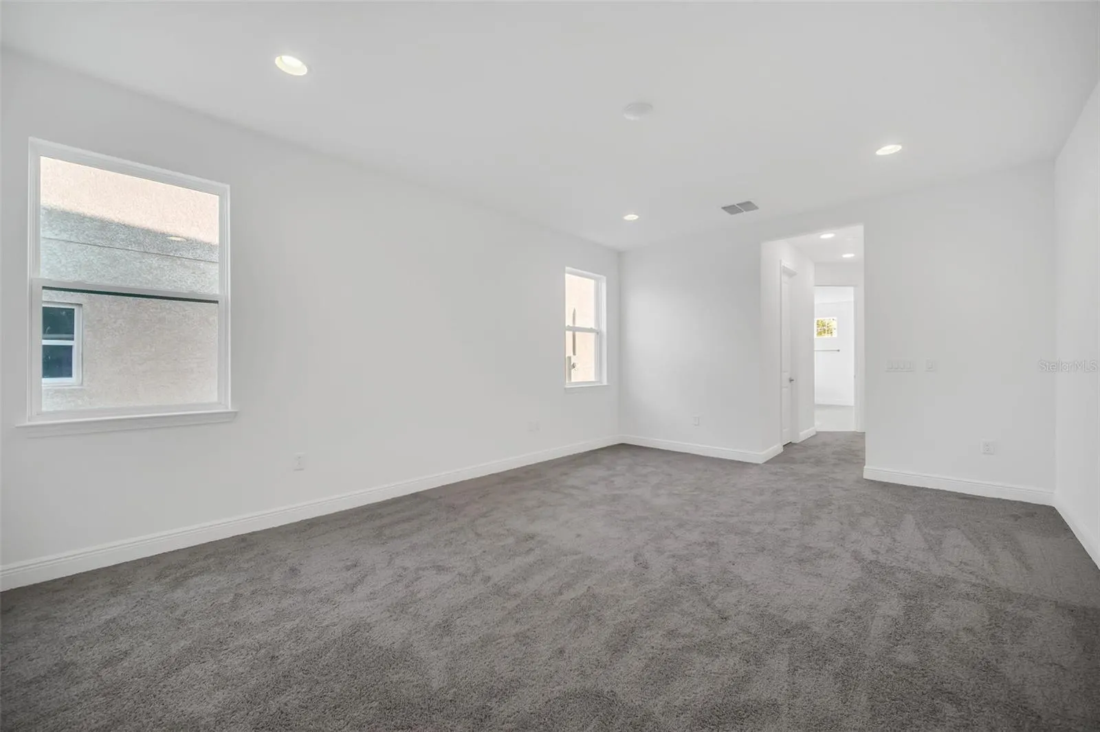 4387 RENLY LN