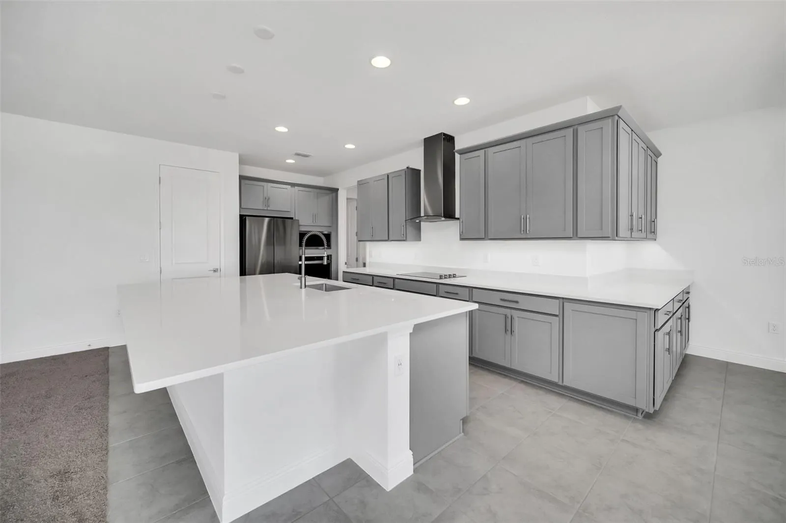 4387 RENLY LN