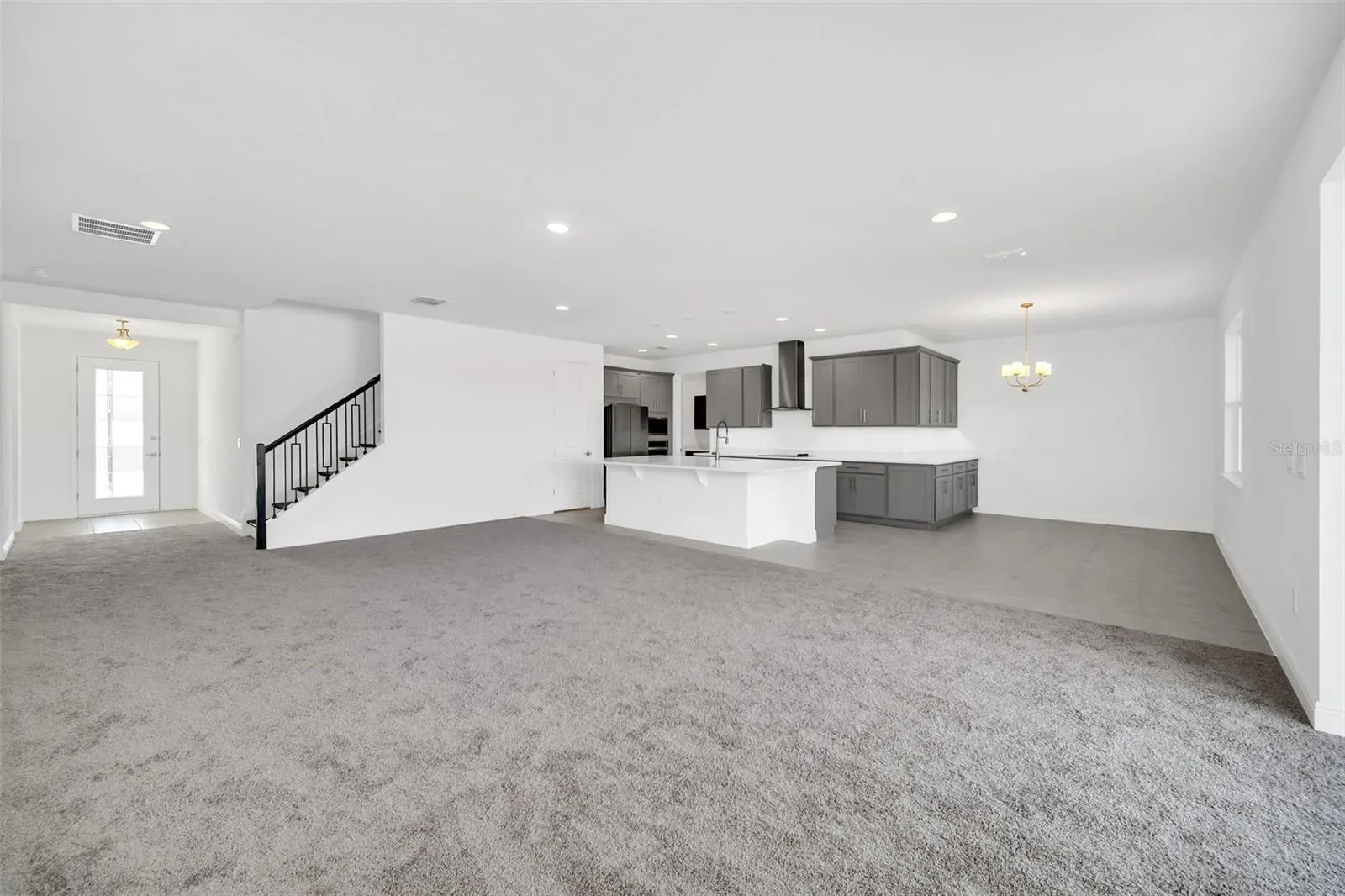 4387 RENLY LN