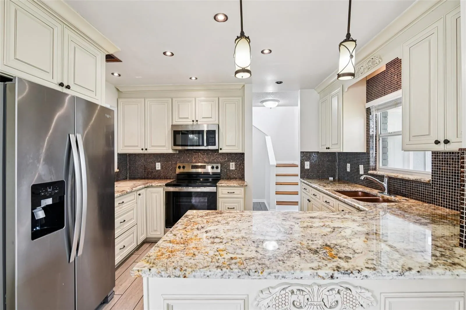 478 CHICAGO WOODS CIR