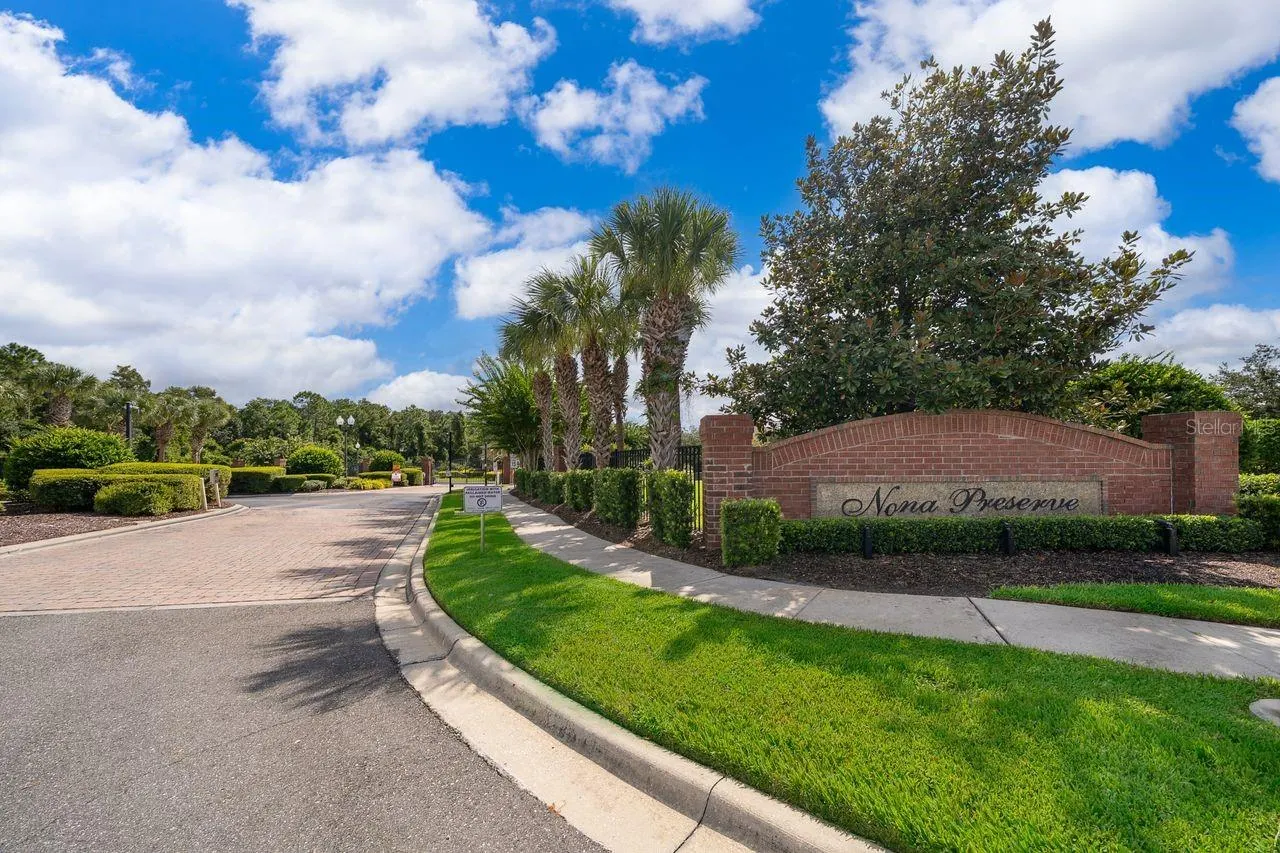 9539 SILVER BUTTONWOOD ST