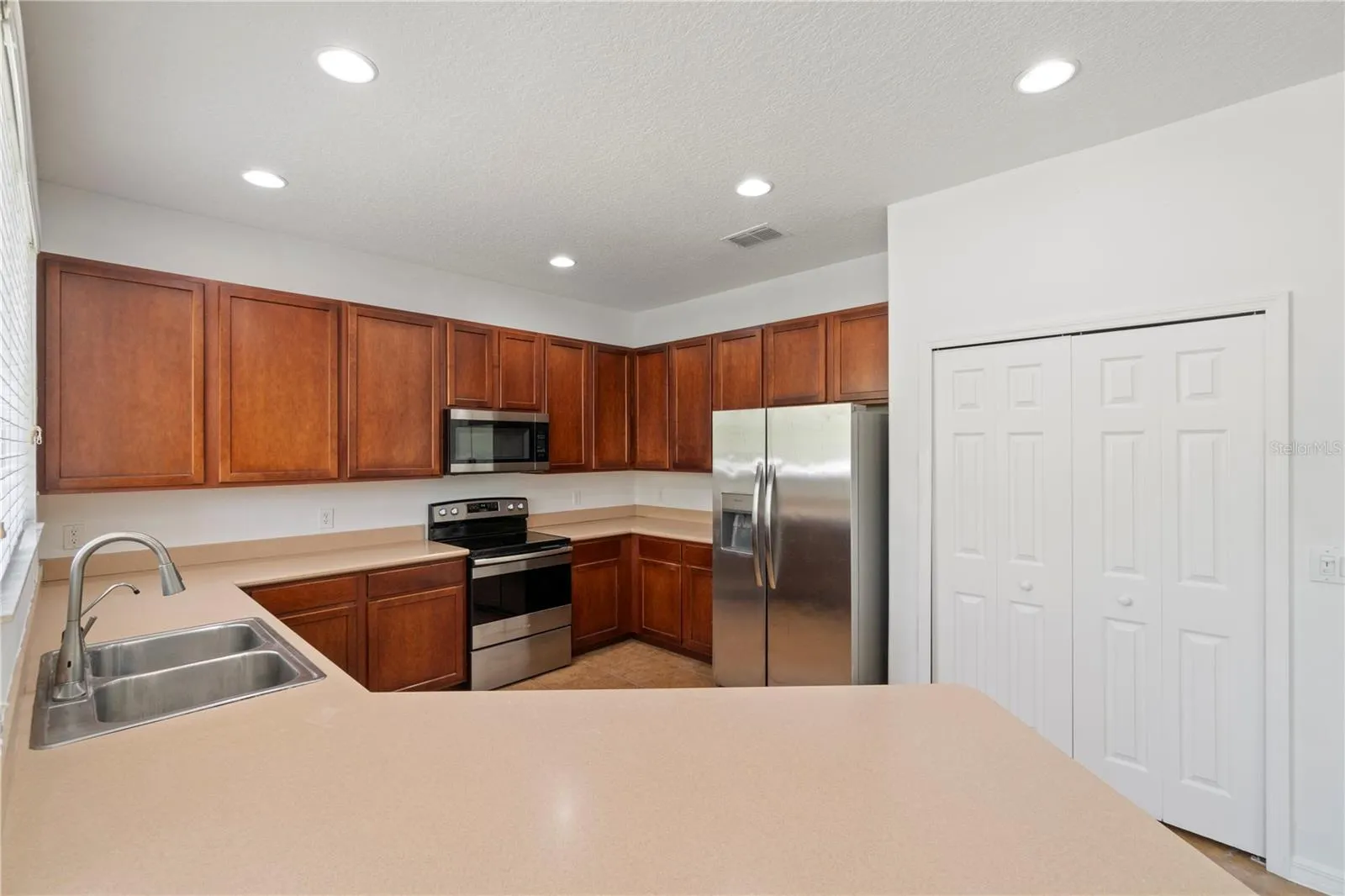 10142 SEROTINA CT