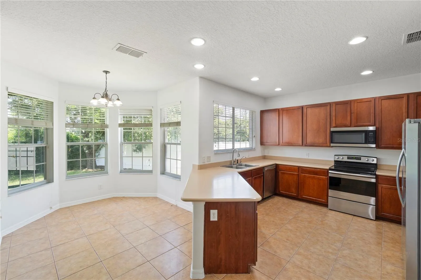 10142 SEROTINA CT