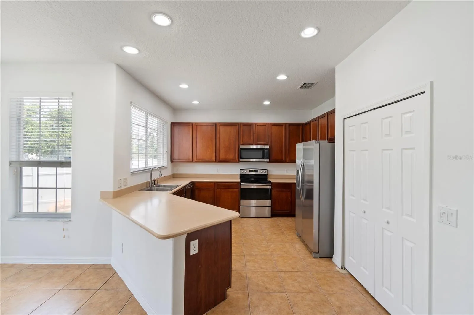 10142 SEROTINA CT