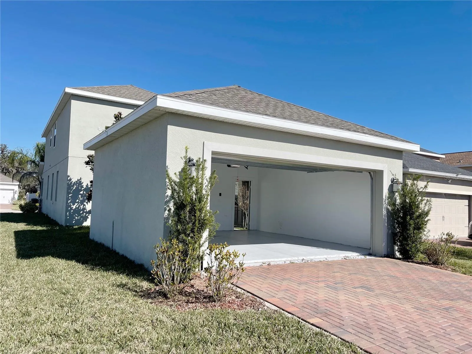 11070 LONGLEAF WOODS DR