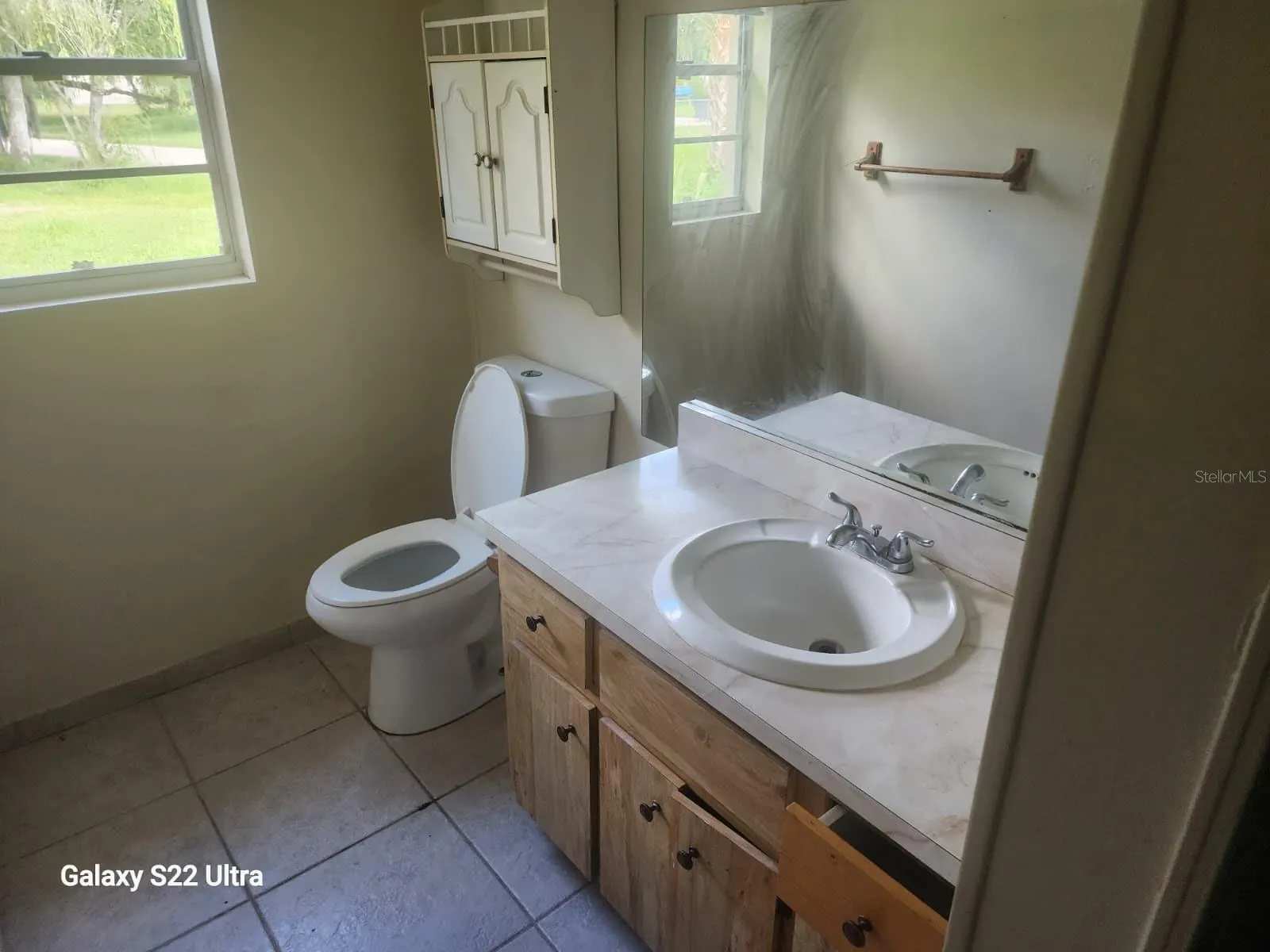 1817 LOS PINOS DR