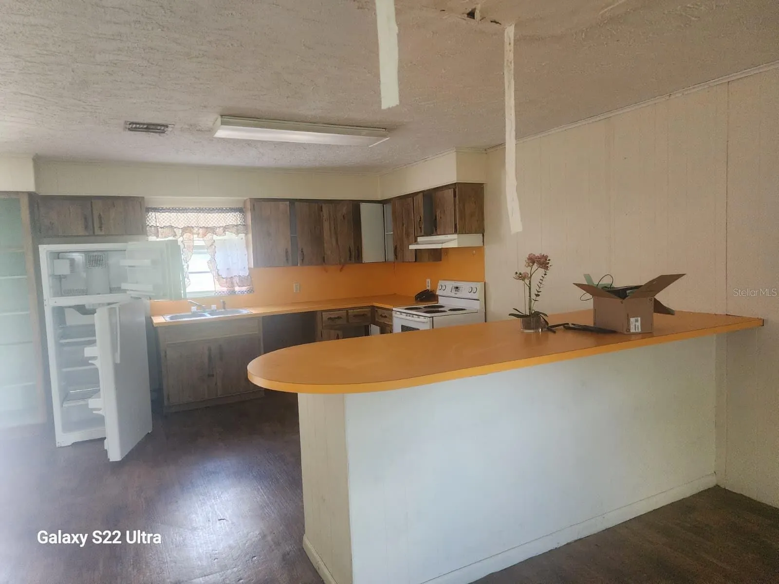 1817 LOS PINOS DR