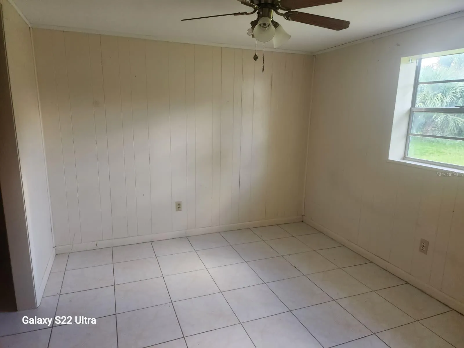 1821 LOS PINOS DR