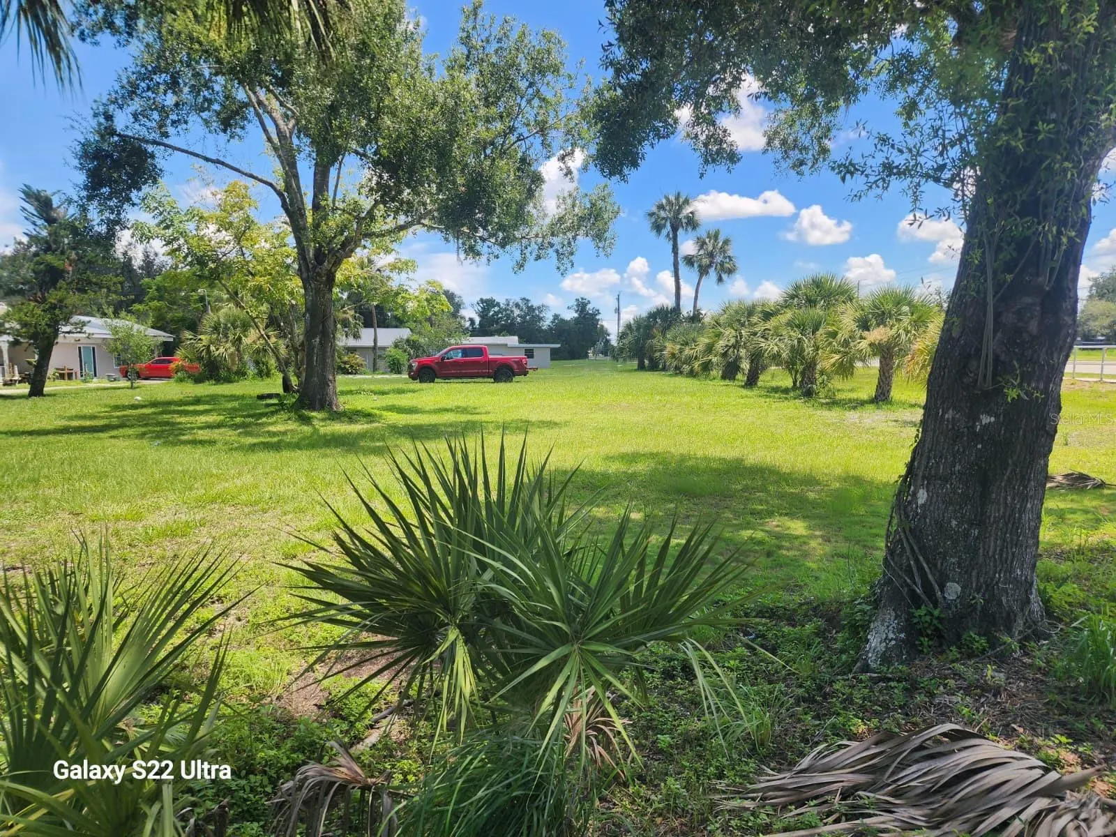 1821 LOS PINOS DR