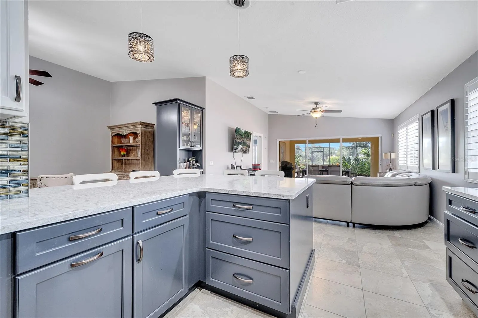11854 DELFINA LN