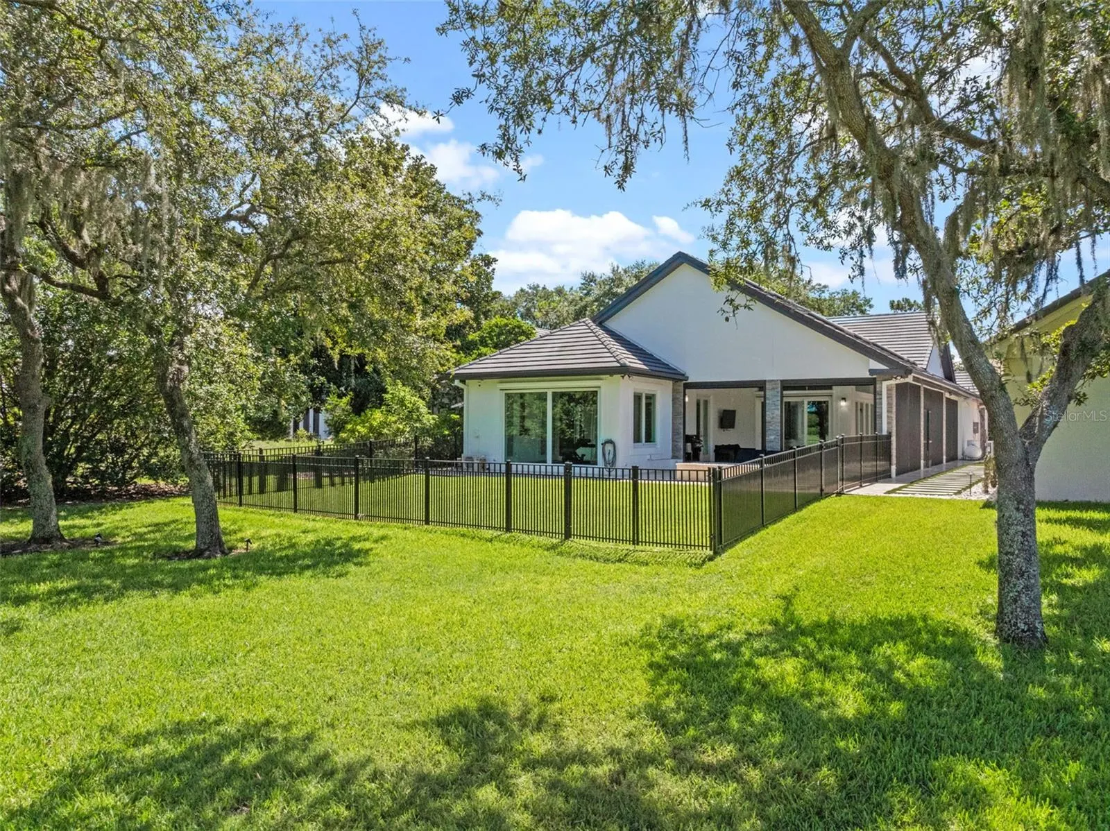 10238 CHILTERN GARDEN DR