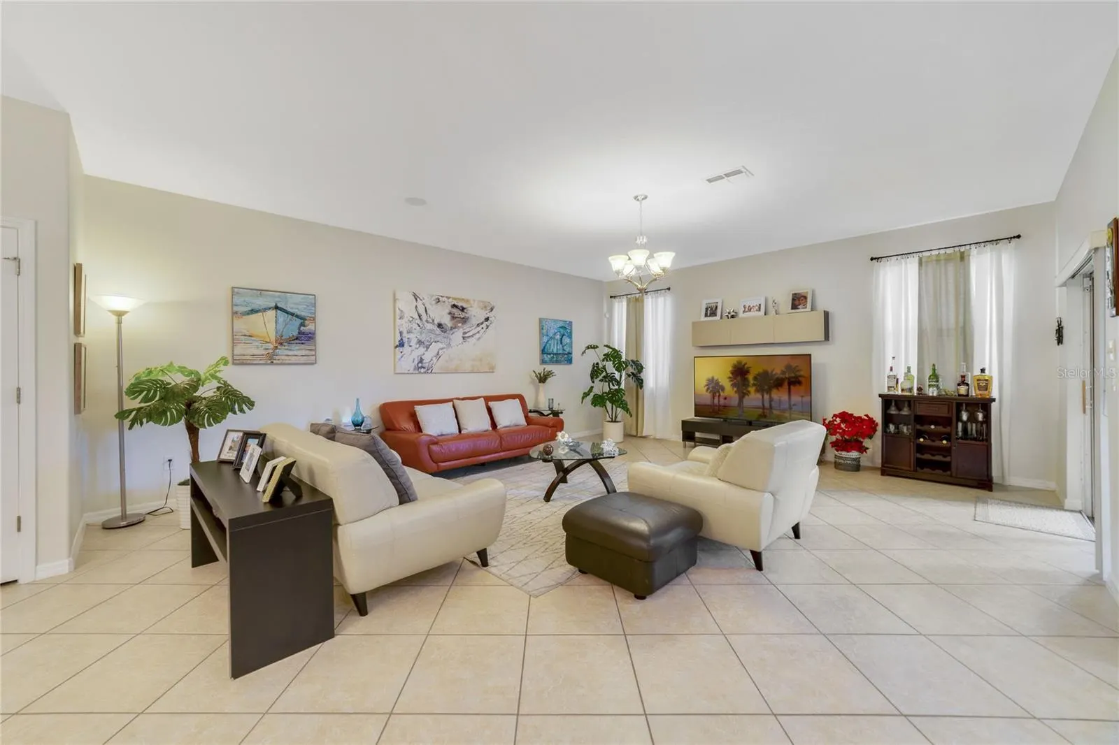 3349 RODRICK CIR