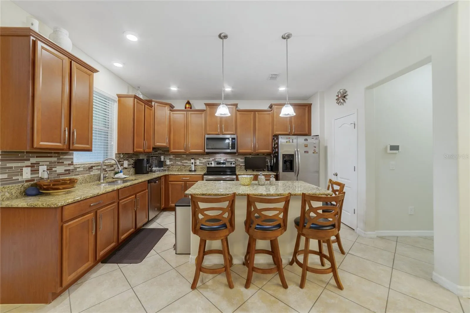 3349 RODRICK CIR