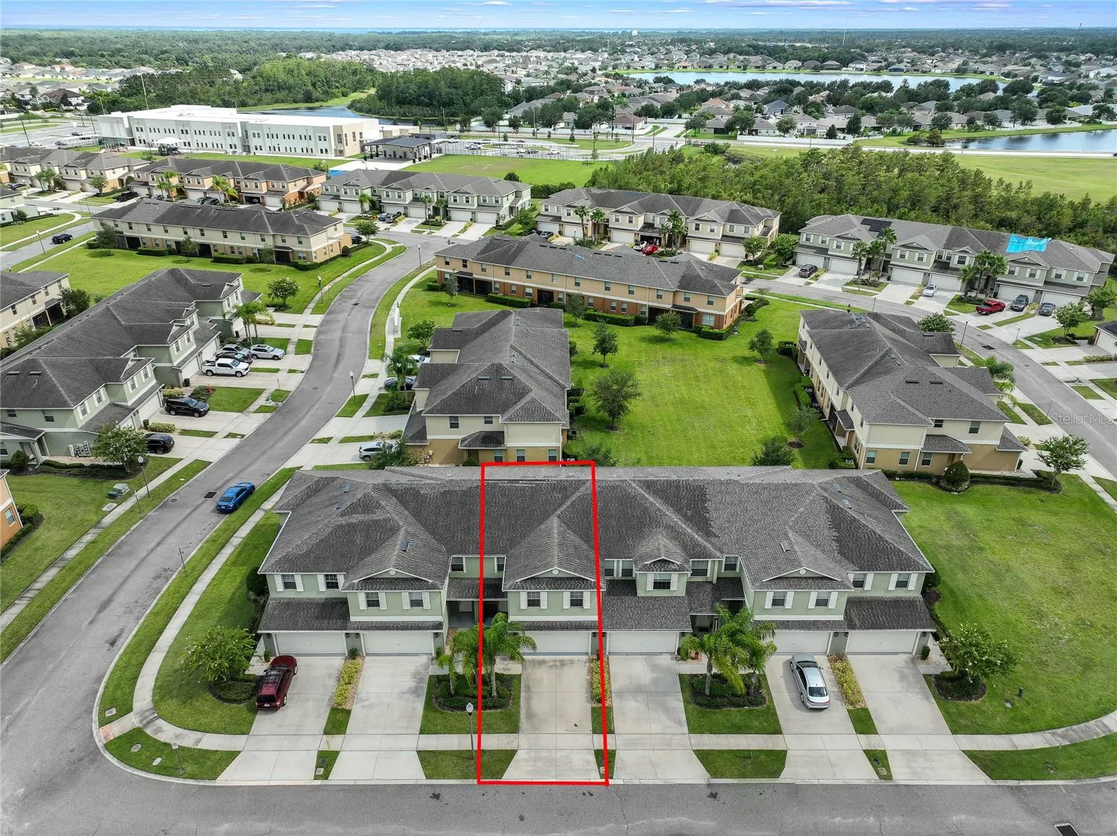 3349 RODRICK CIR