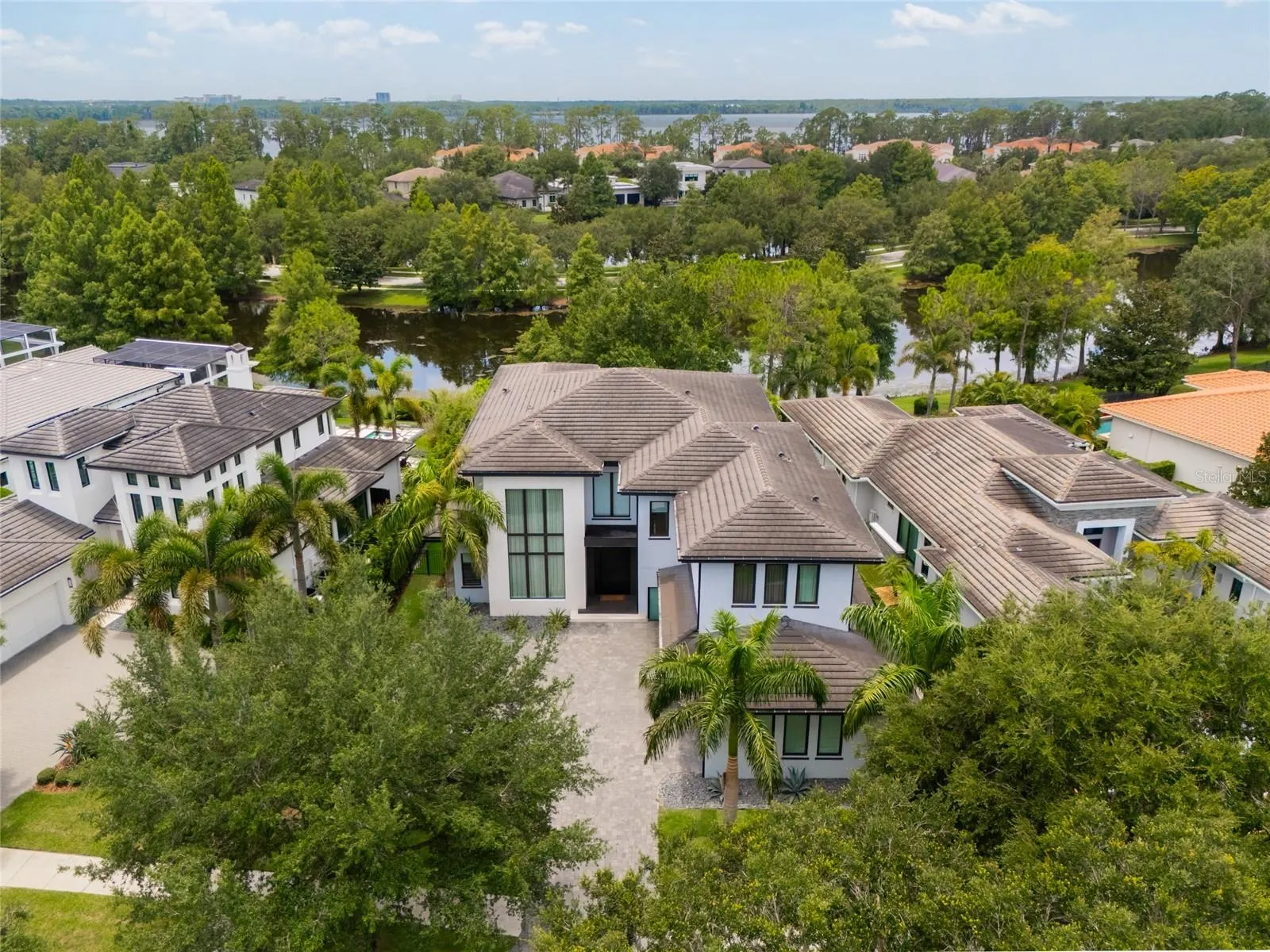 10244 KENSINGTON SHORE DR