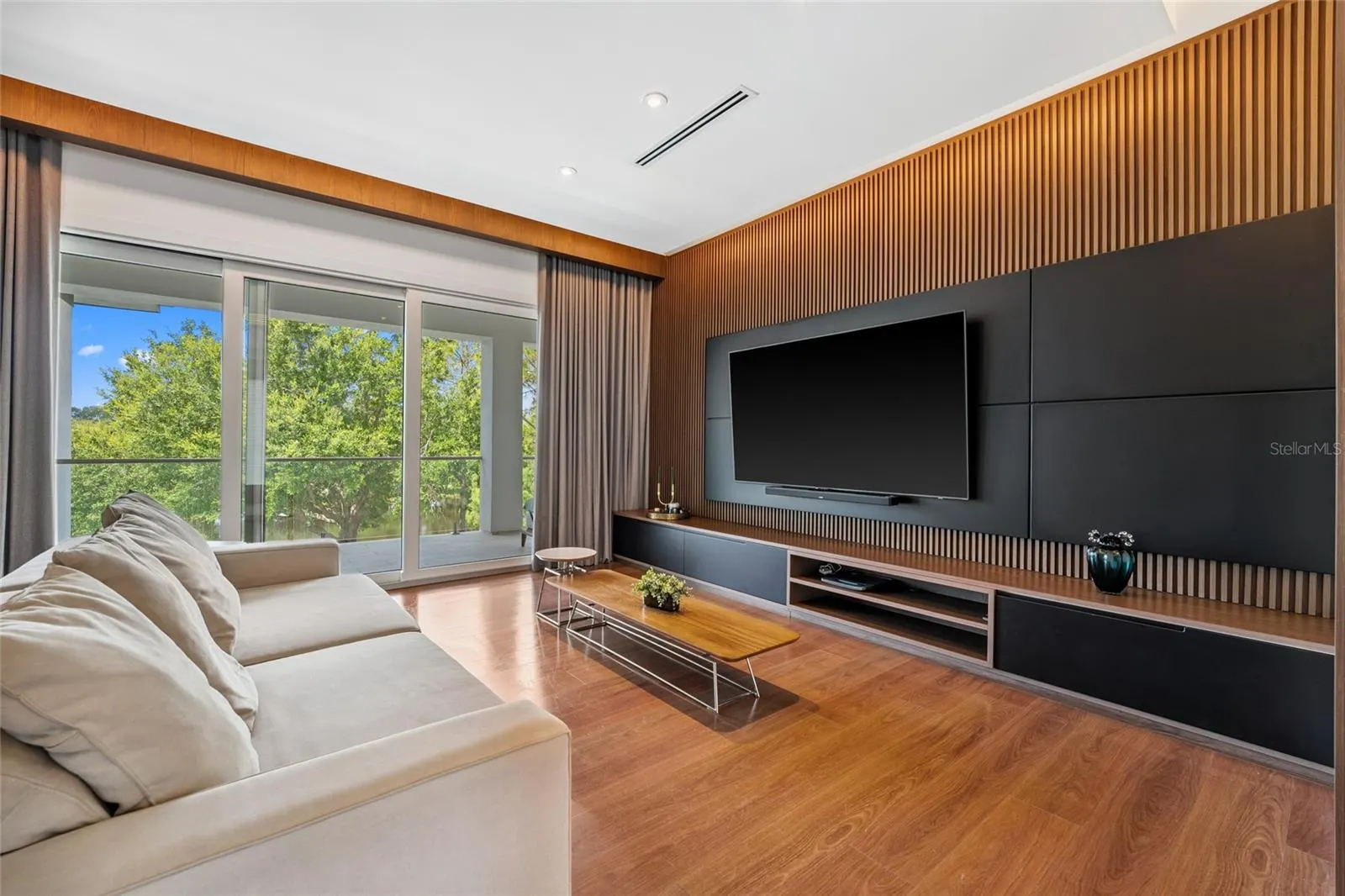 10244 KENSINGTON SHORE DR