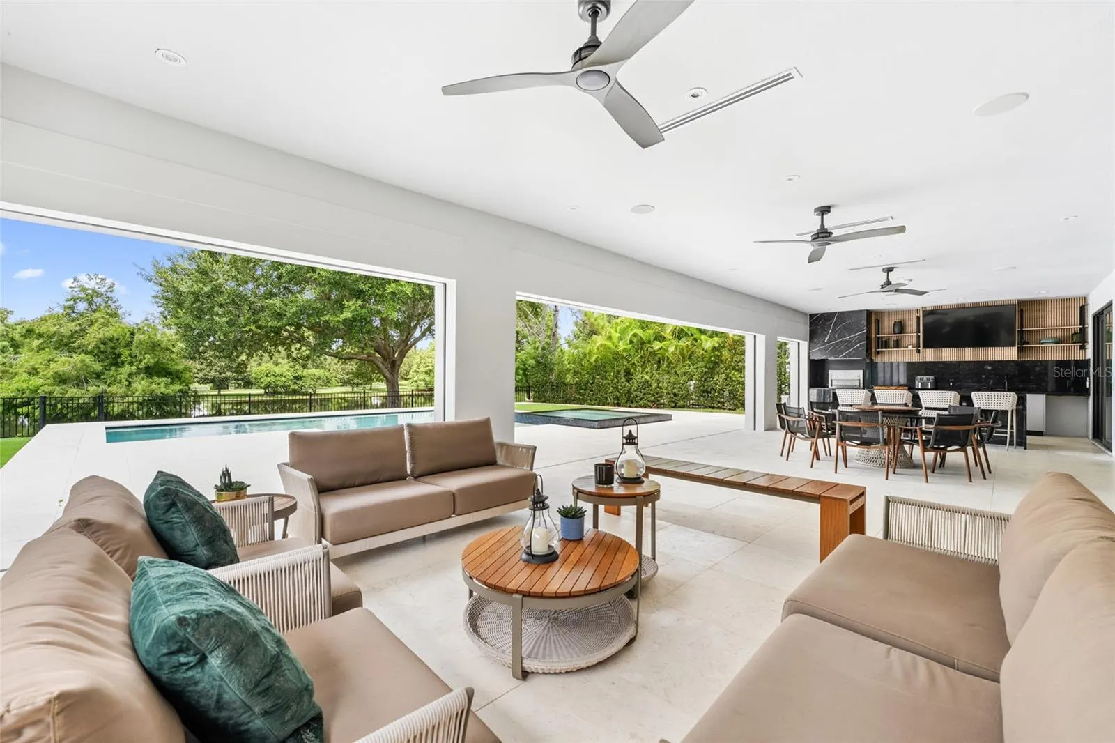 10244 KENSINGTON SHORE DR