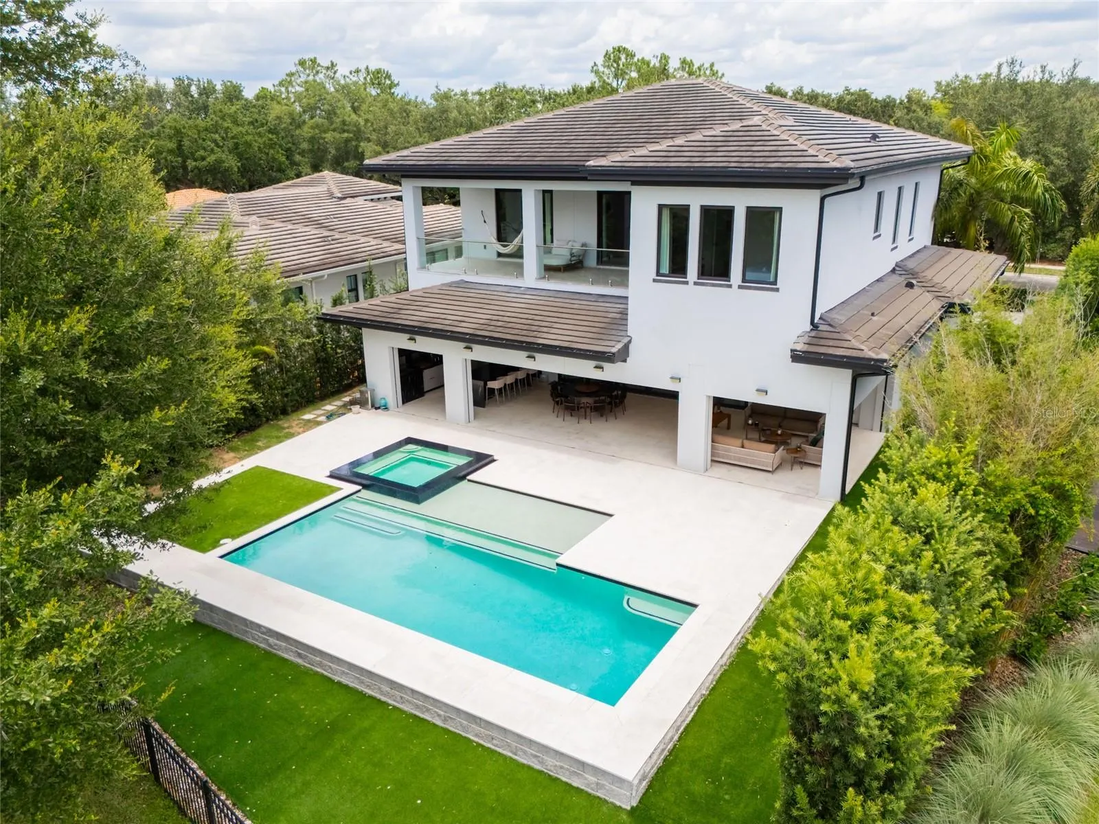 10244 KENSINGTON SHORE DR