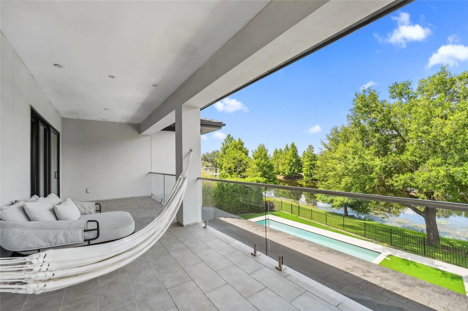 10244 KENSINGTON SHORE DR