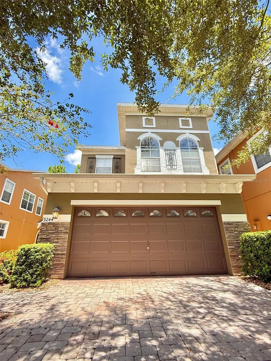 9244 SWEET MAPLE AVE