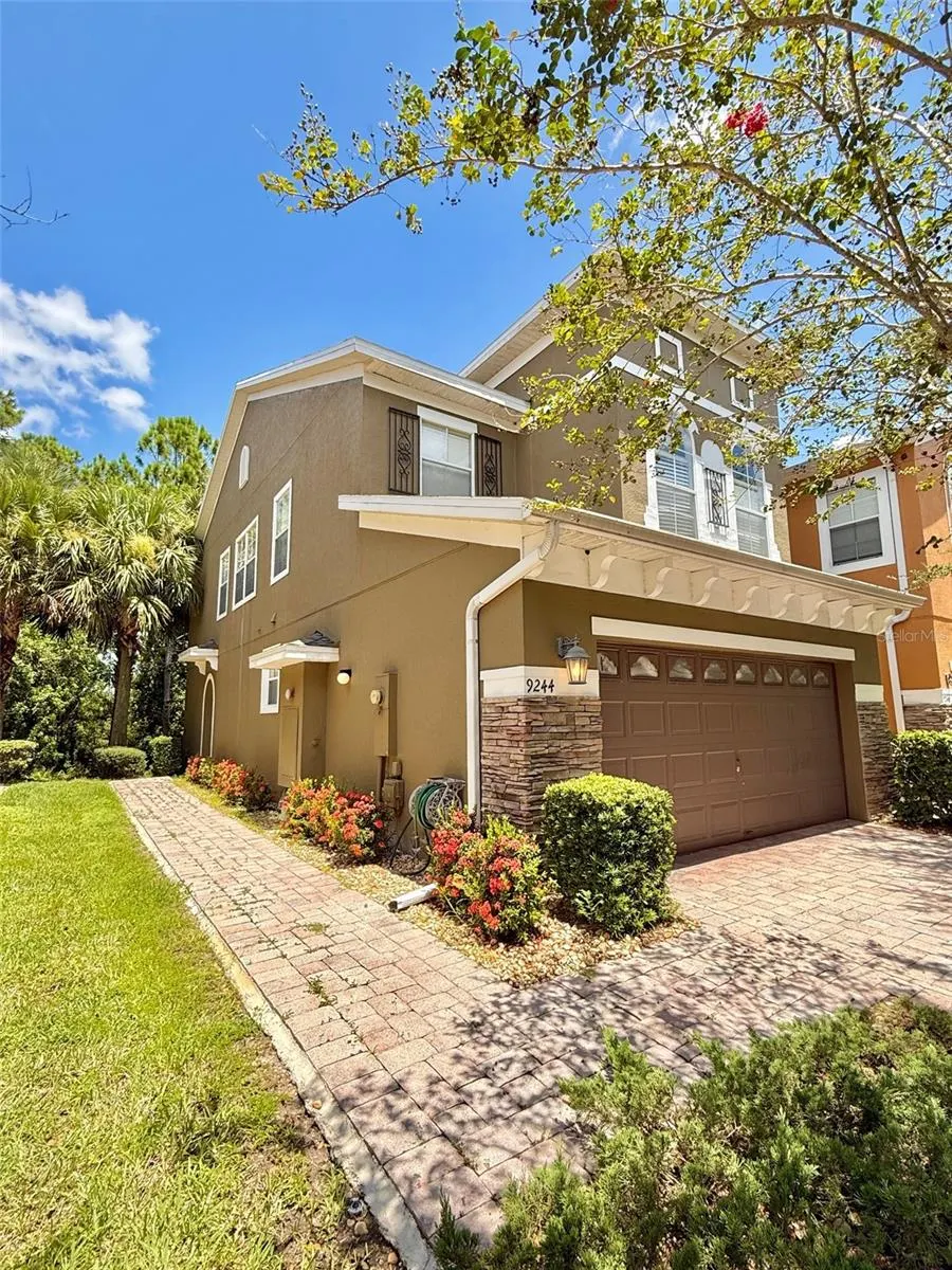 9244 SWEET MAPLE AVE