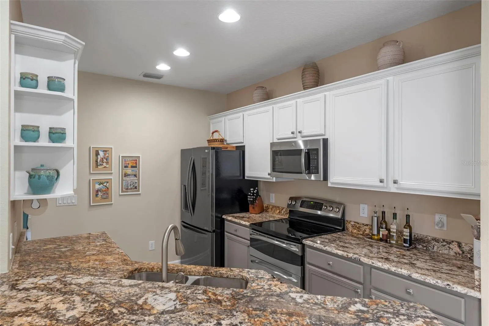 8959 SILK BAY PL