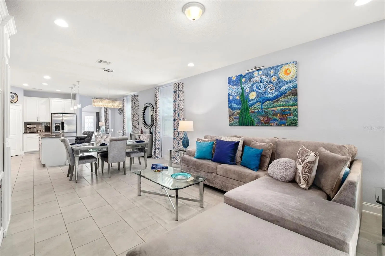 1136 NARCOOSSEE DEL SOL BLVD