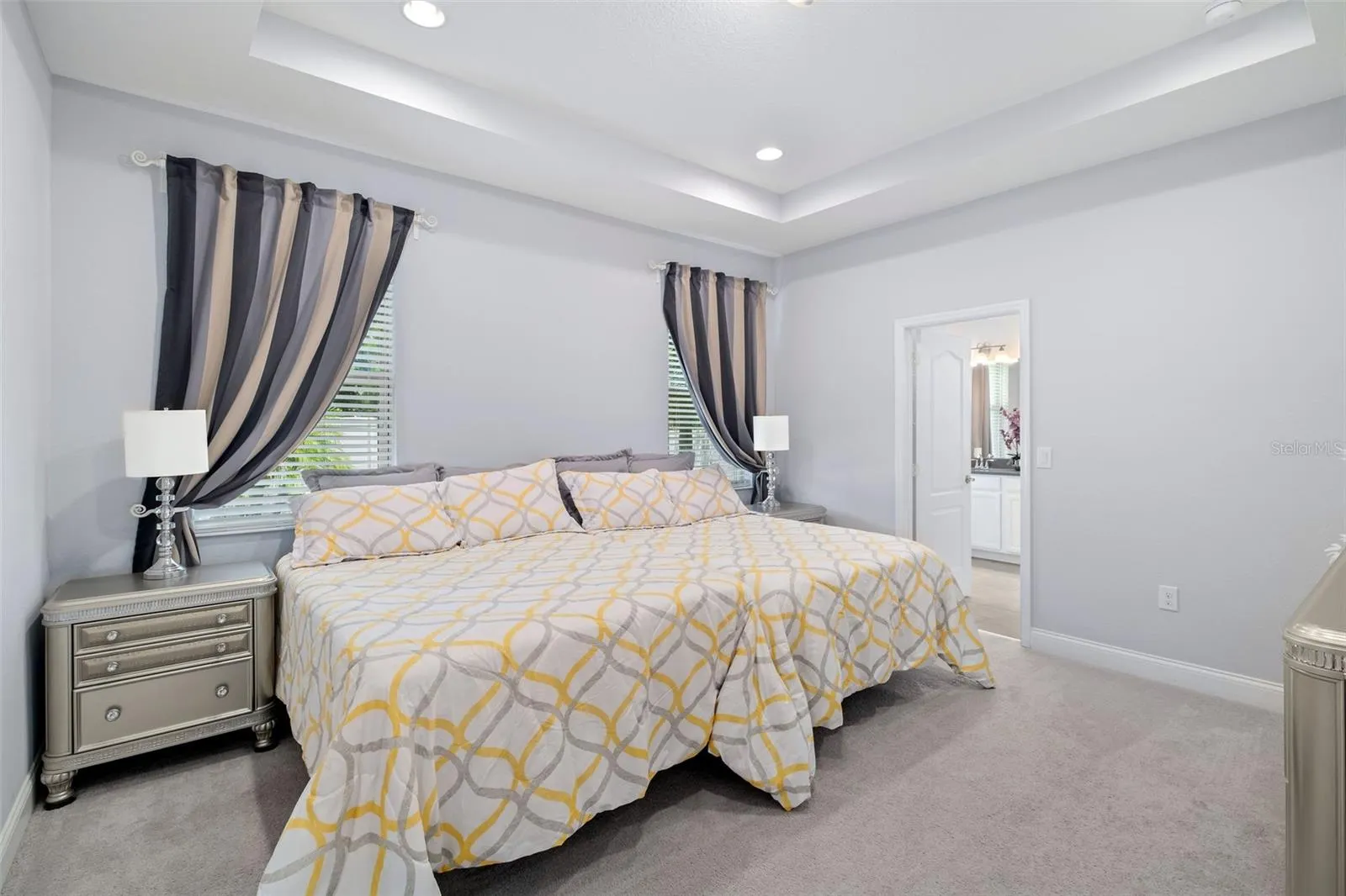 1136 NARCOOSSEE DEL SOL BLVD