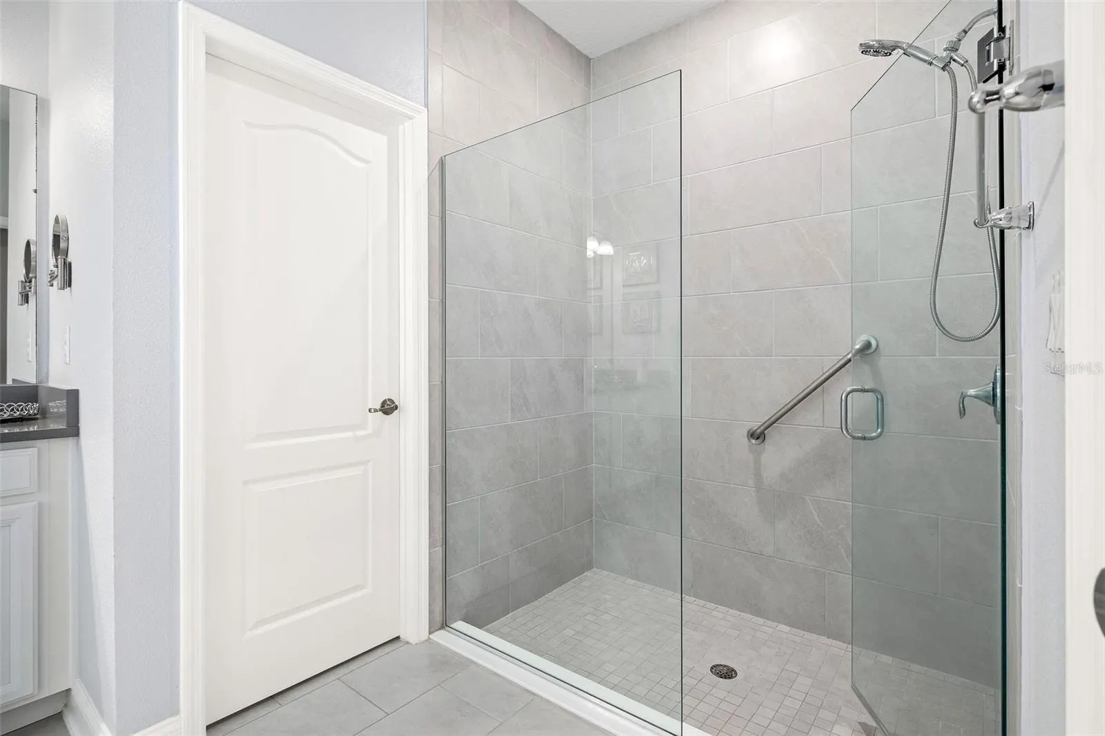 1136 NARCOOSSEE DEL SOL BLVD
