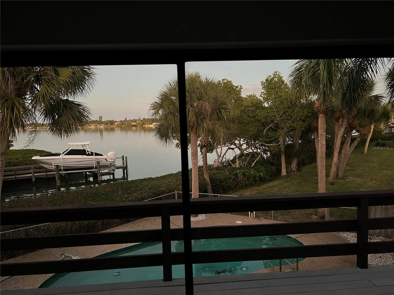 1210 CASEY KEY RD
