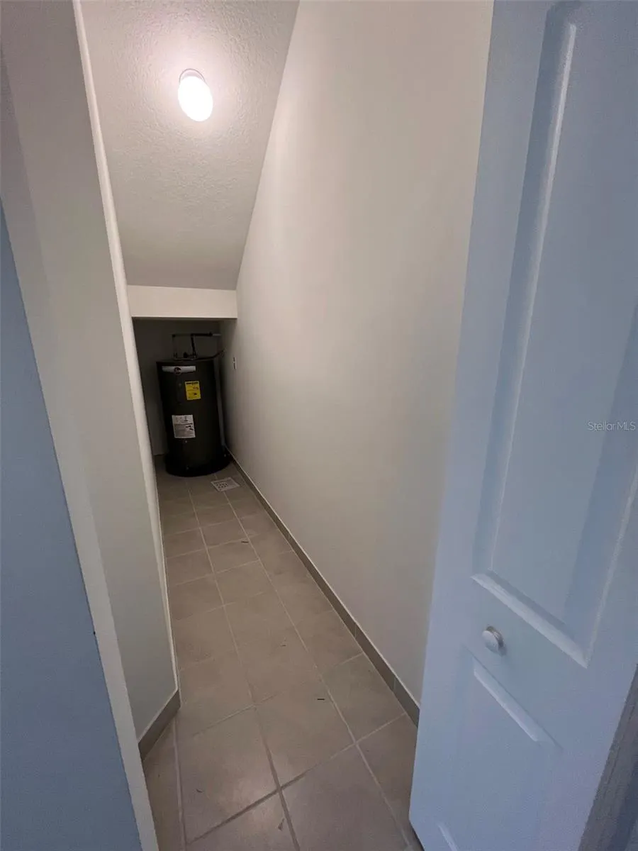 5525 AGOSTINO WAY