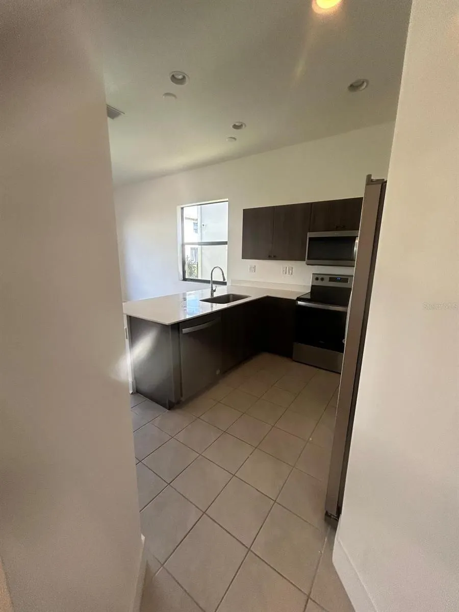 5525 AGOSTINO WAY