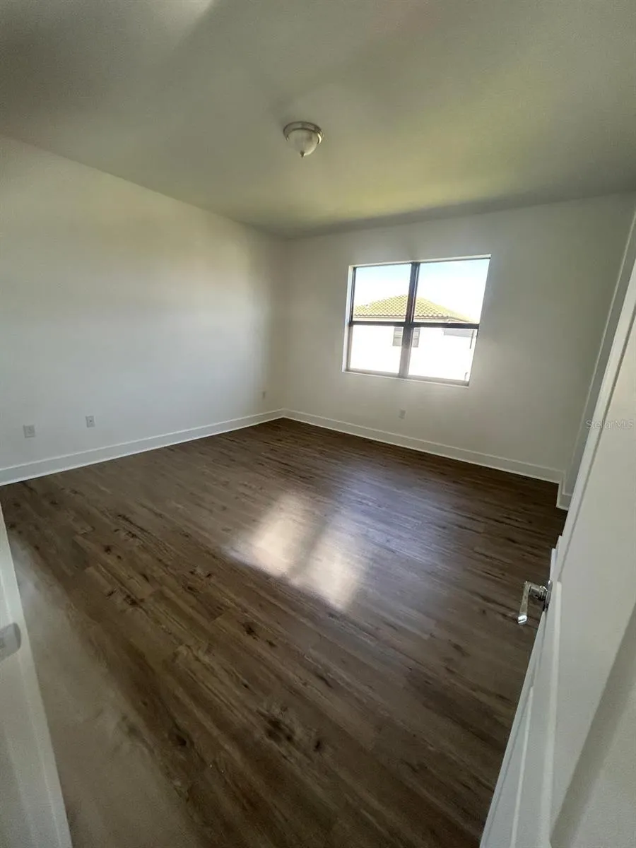 5525 AGOSTINO WAY