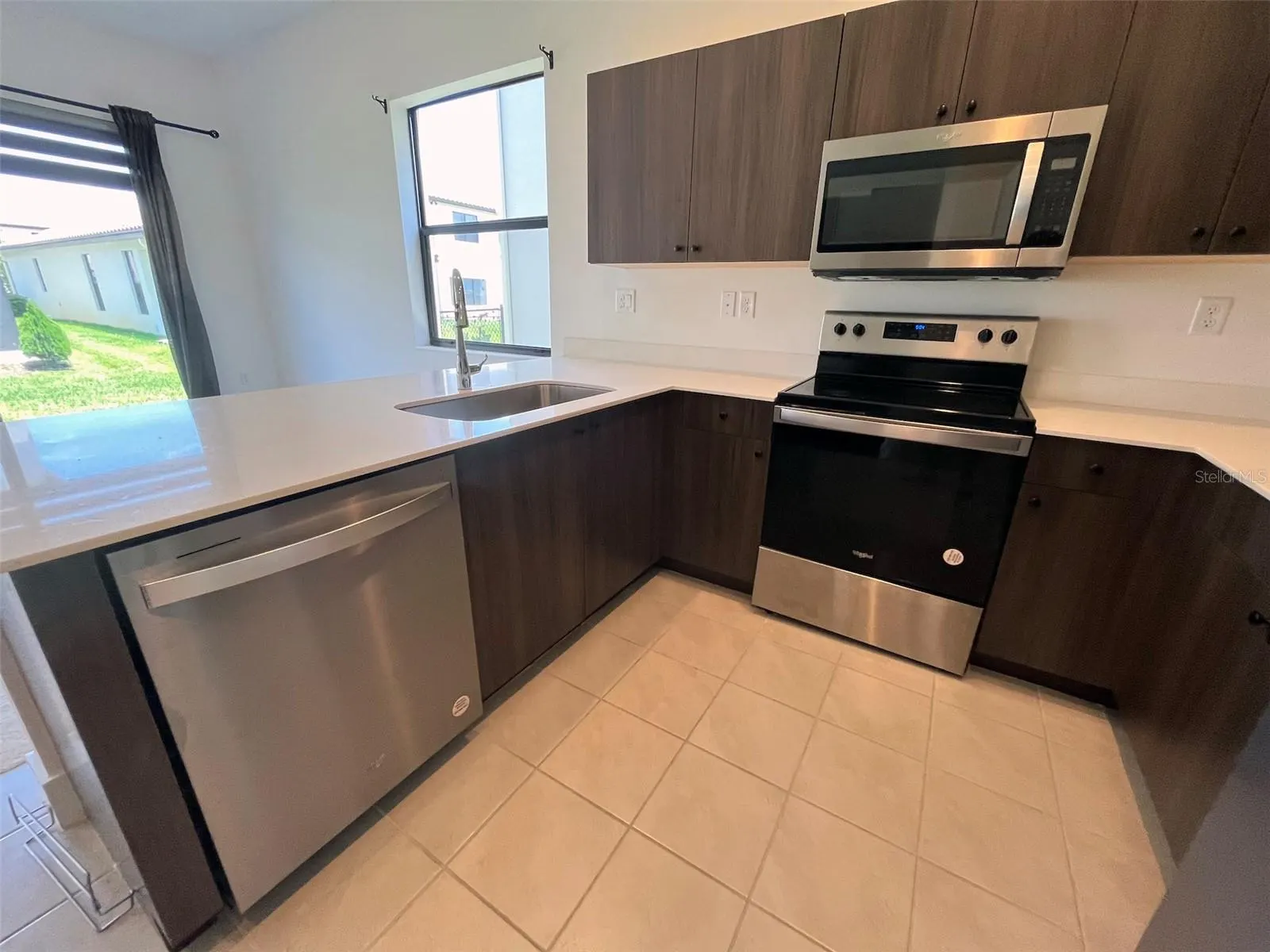 5525 AGOSTINO WAY