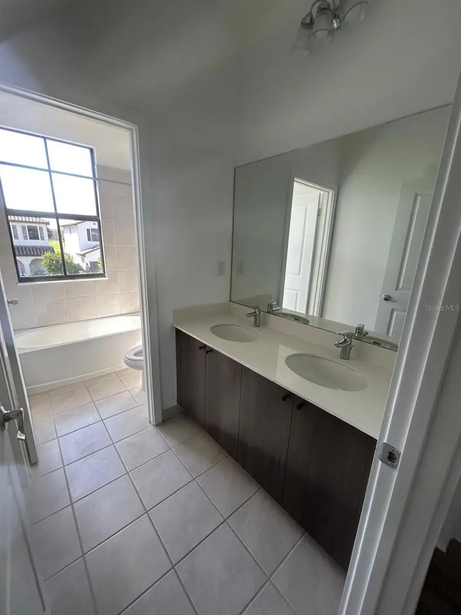 5525 AGOSTINO WAY