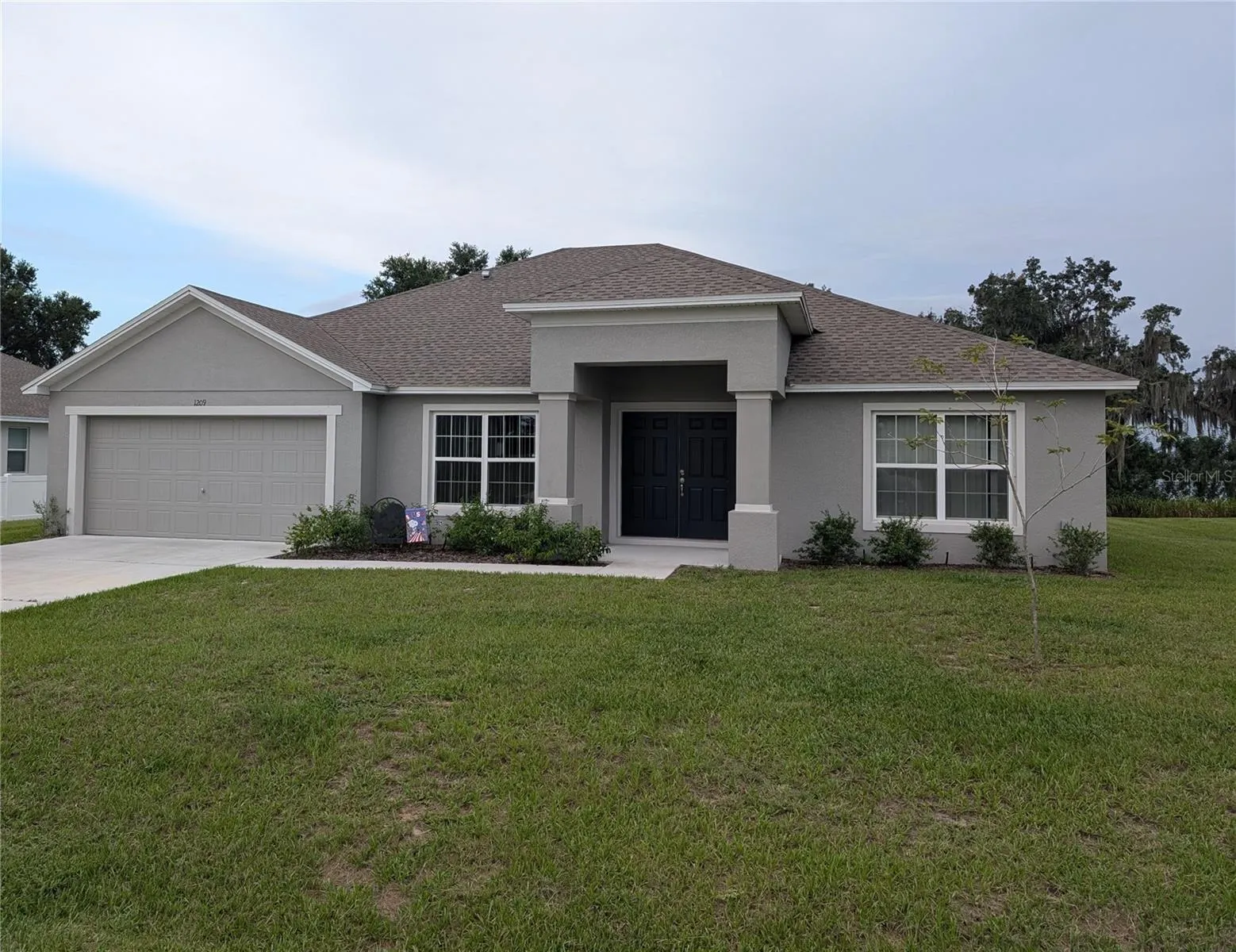 1209 RIDGE DR