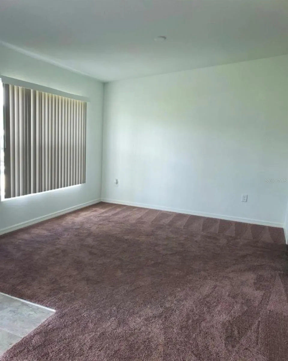 1209 RIDGE DR