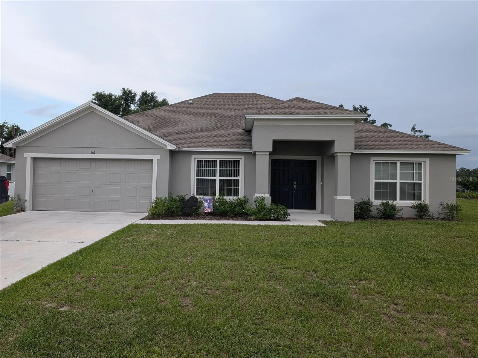 1209 RIDGE DR