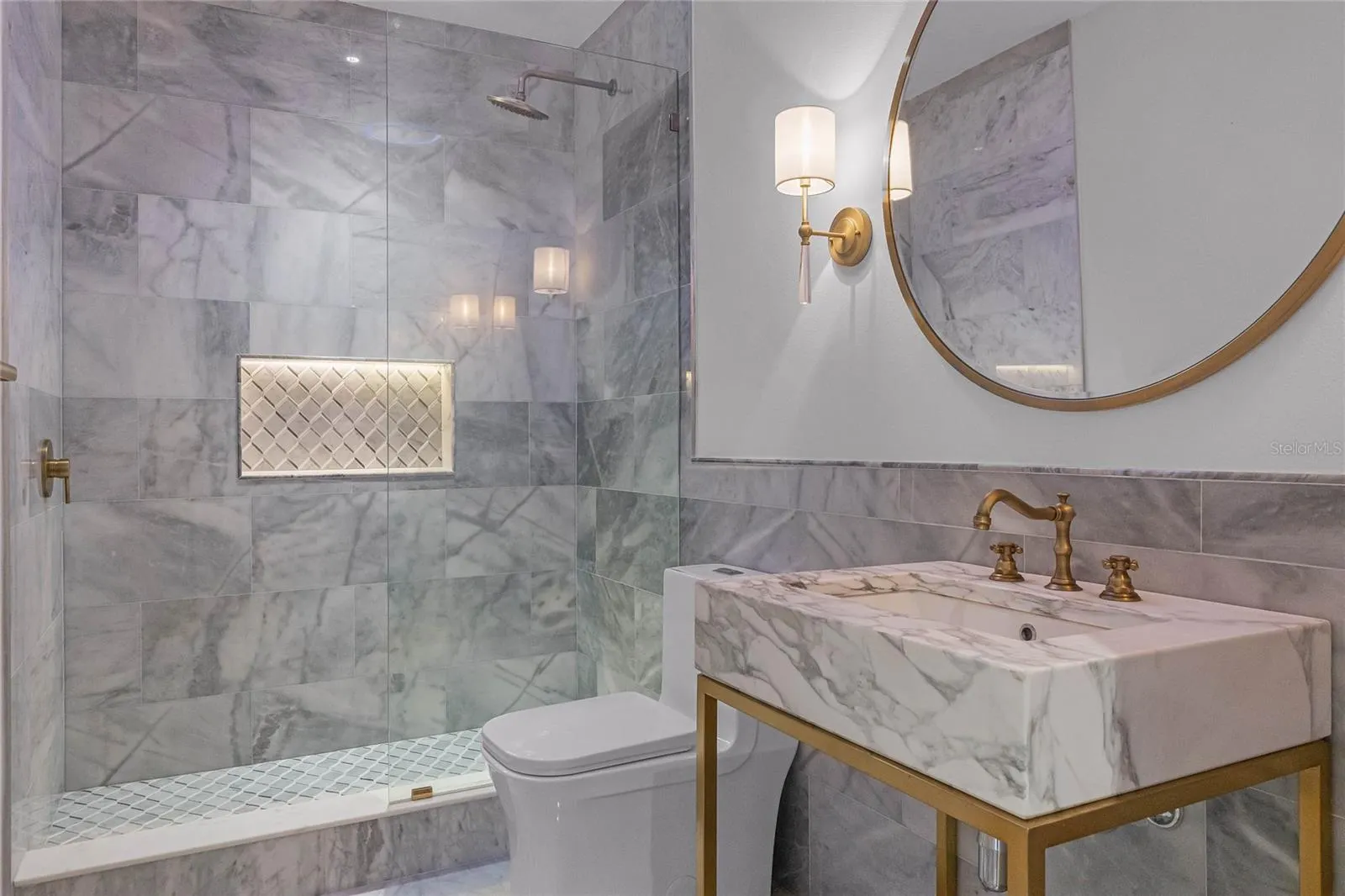 1400 CELEBRATION AVE #203, #203