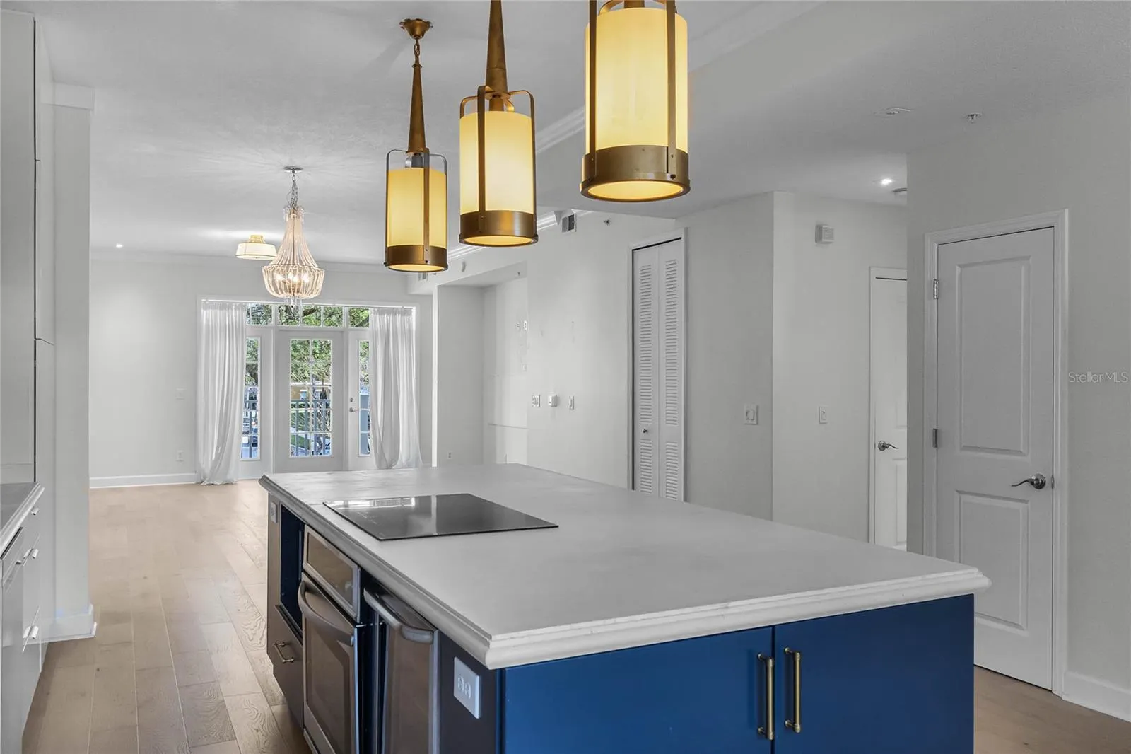 1400 CELEBRATION AVE #203, #203