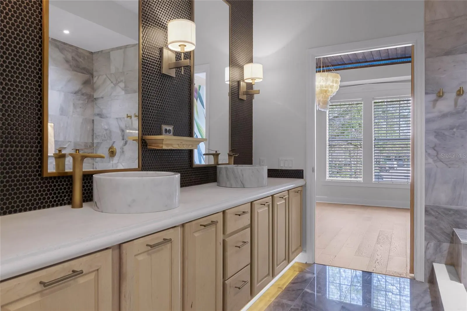1400 CELEBRATION AVE #203, #203