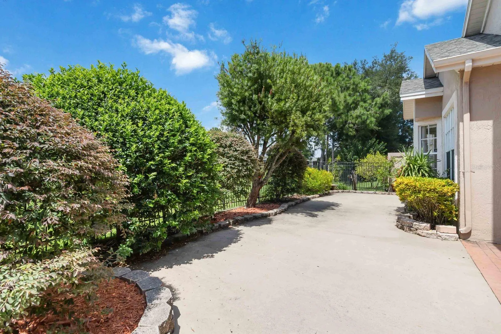 14319 TAMBOURINE DR