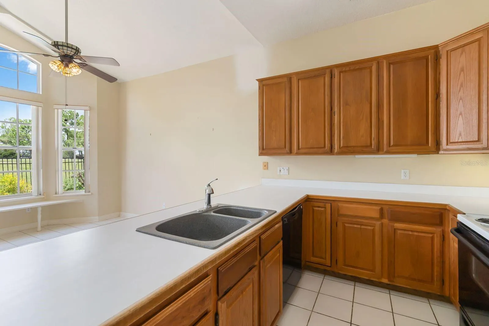 14319 TAMBOURINE DR