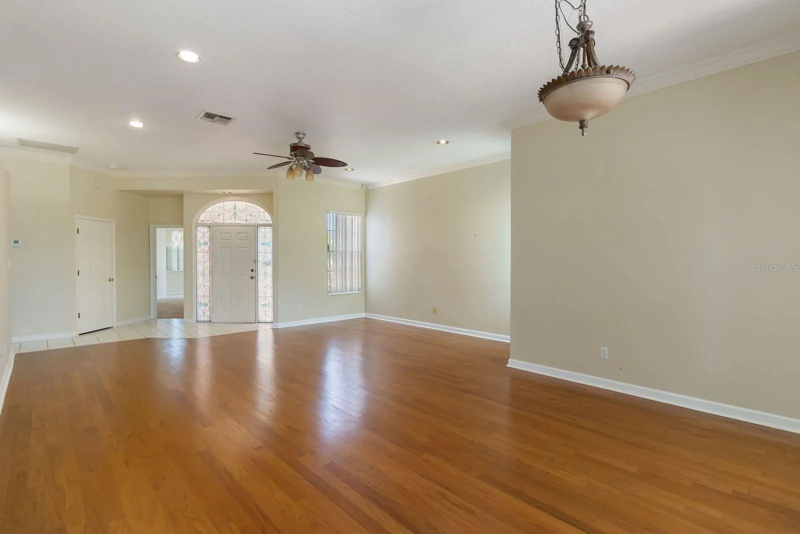 14319 TAMBOURINE DR