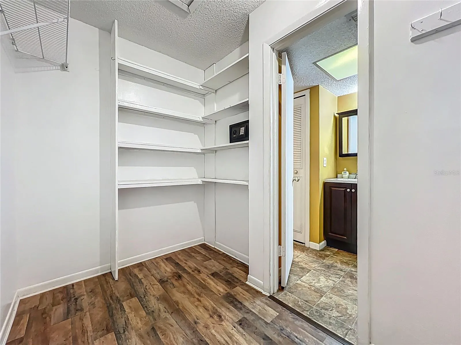500 BISON CIR