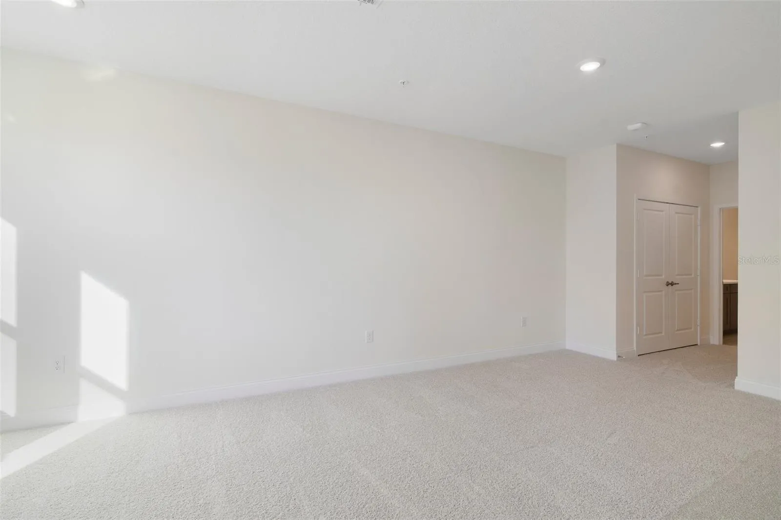7557 LAUREATE BLVD #6301, #6301